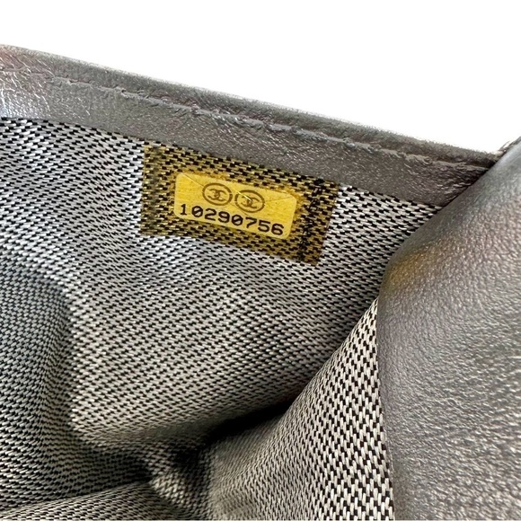 Authentic CHANEL Black Smooth Pin Stripe Quilted Leather Long Wallet with Box - Picture 13 of 16